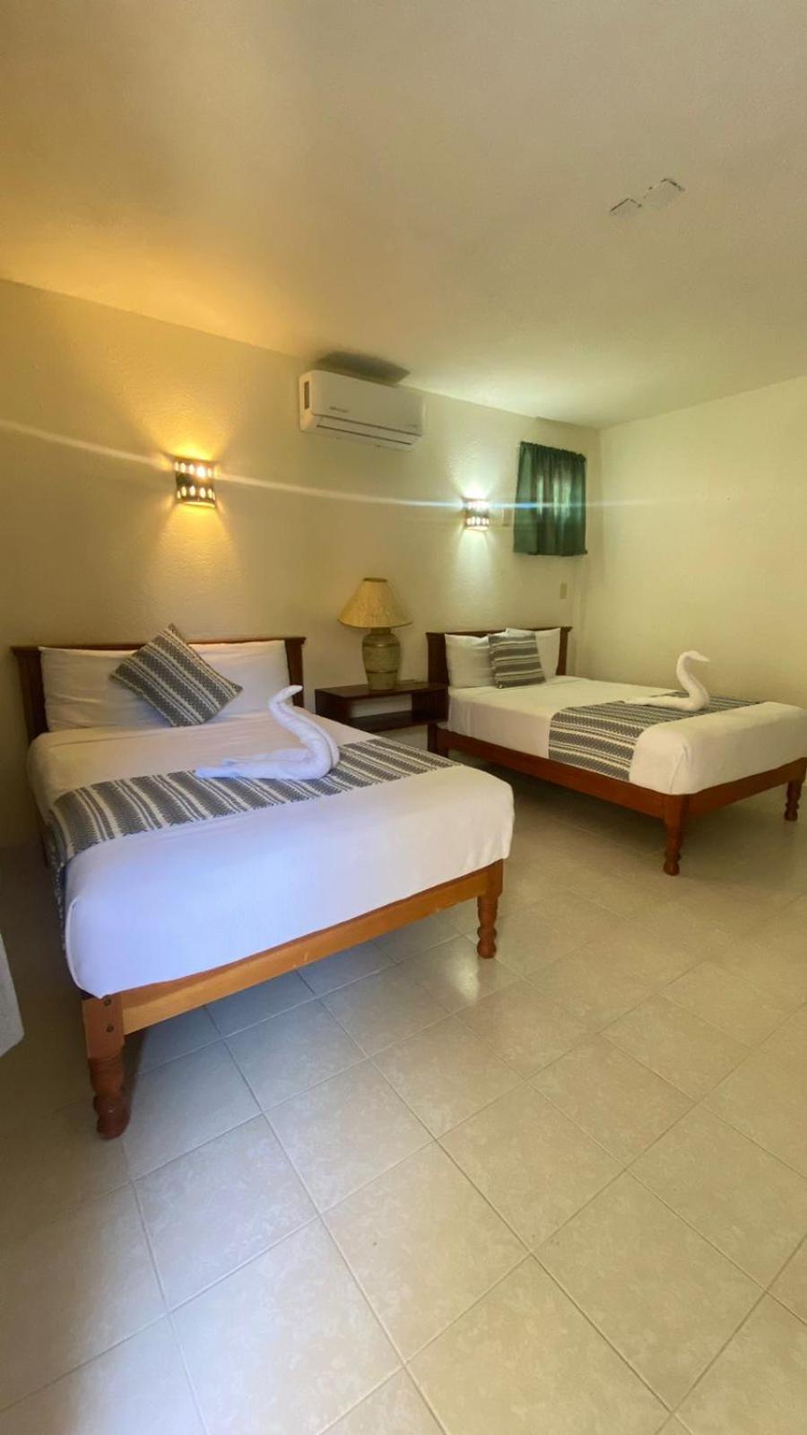 Hotel Villas Ema Zihuatanejo Exterior photo