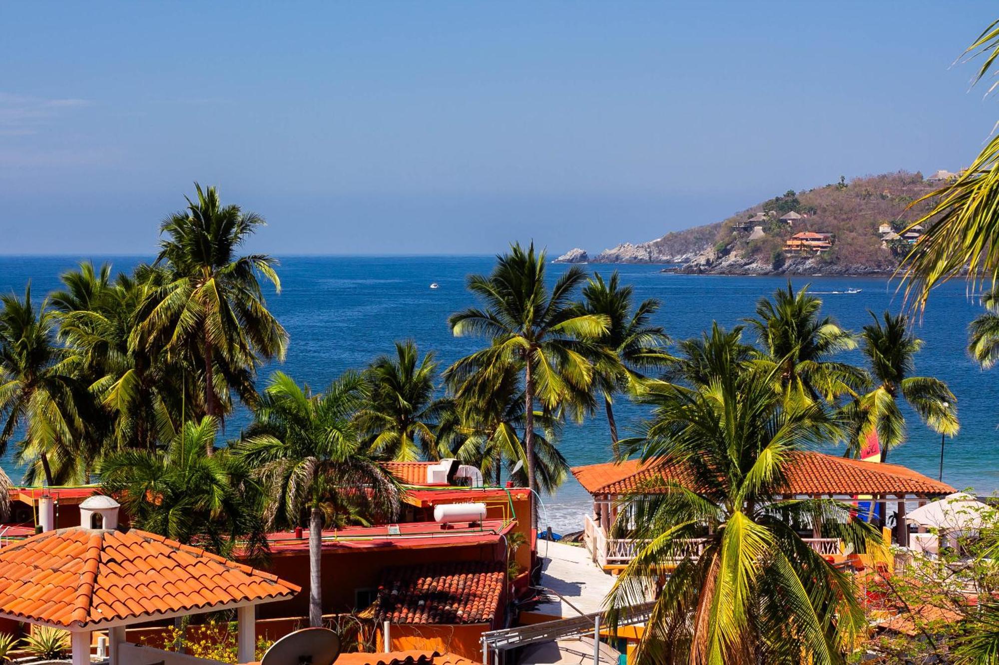 Hotel Villas Ema Zihuatanejo Exterior photo